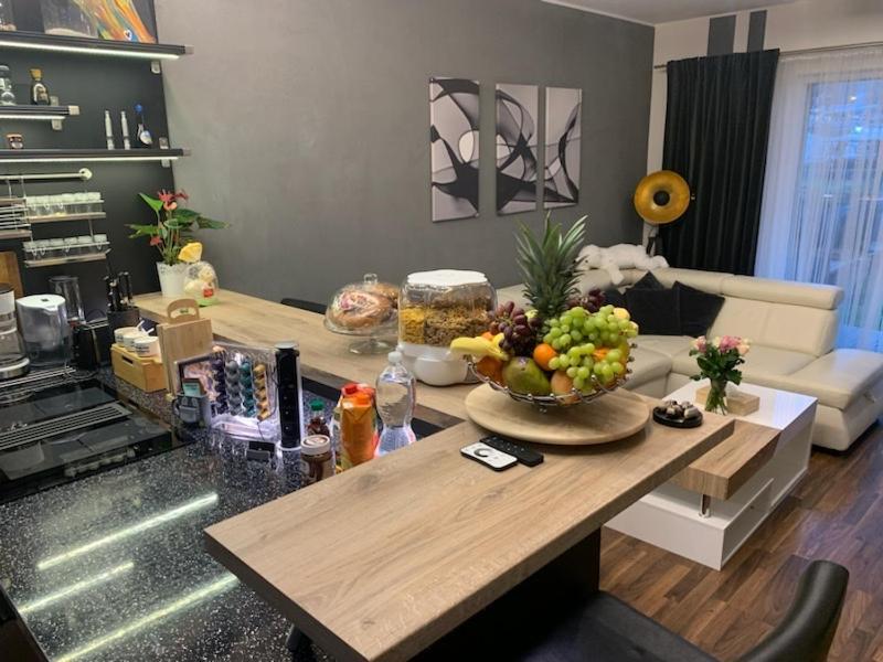 Krejcarek Garden Apartment Prague Luaran gambar
